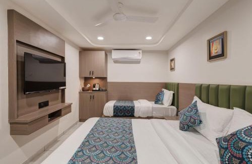 Navrangpura Hotel | Hotel Grand Shiva