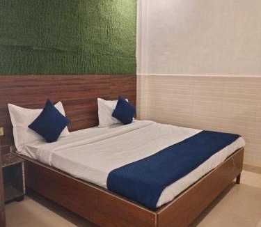 Gomti Nagar House | Hotel grand Vista
