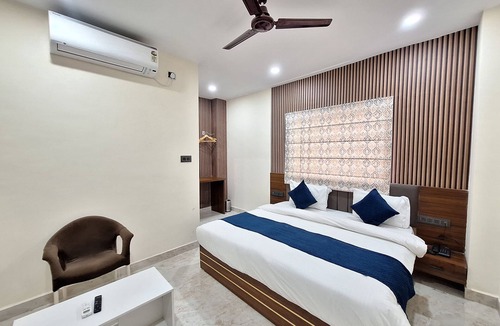 Bhopal Hotel | Hotel Gravity by De Tulip