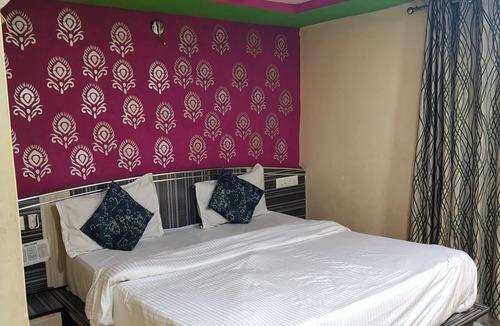 Ahmedabad Hotel | Hotel Green Land