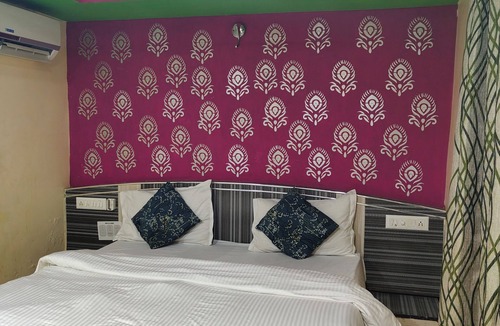 Ahmedabad Hotel | Hotel Green Land
