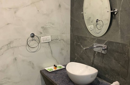 Dehradun Hotel | HOTEL GS GRAND DEHRADUN