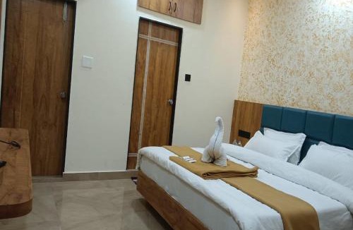 Dwarka House | Hotel Hari Palace - Near Shree Dwarkadhish Temple