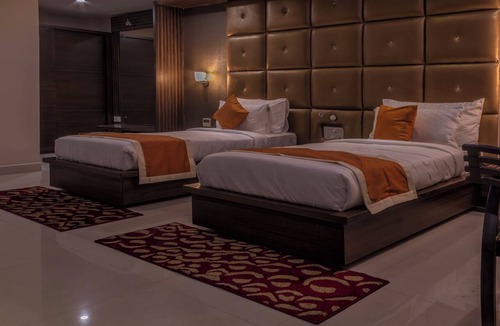 Bilaspur Hotel | Hotel Heavens Park