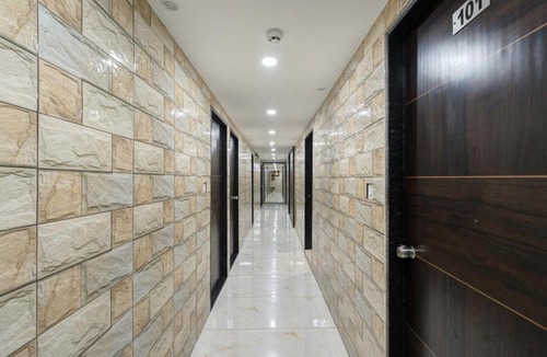 Gandhinagar Hotel | Hotel Hill Look Inn