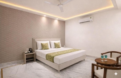 DLF Phase 3 Hotel | Hotel Hillton IGI