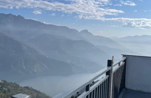 Tehri Hotel | Hotel HimNivasa