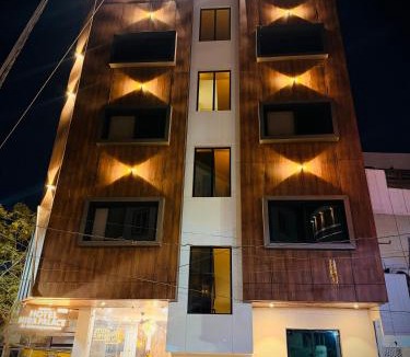 Ujjain Hotel | Hotel Hira Palace