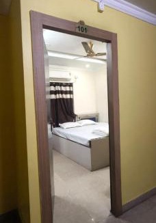 Khattalwada House | Hotel Holiday Comfort
