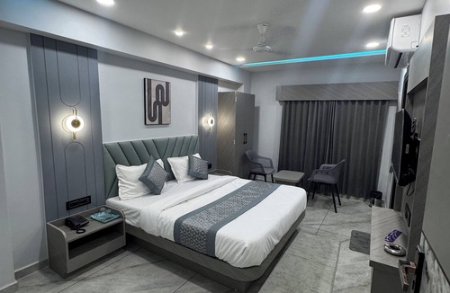 Ahmedabad Hotel | Hotel HR Prime
