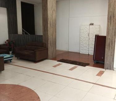 Bhuj Hotel | Hotel HV Palace
