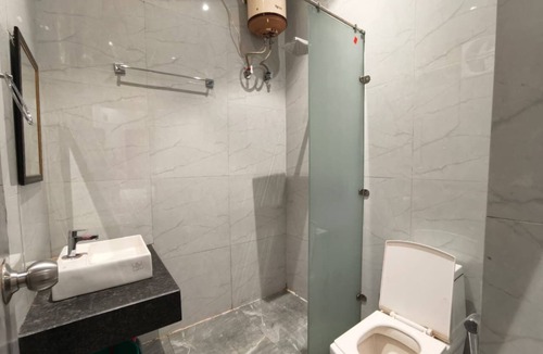 Rishikesh Hotel | Hotel Indo Tiger By Rawat Hospitality