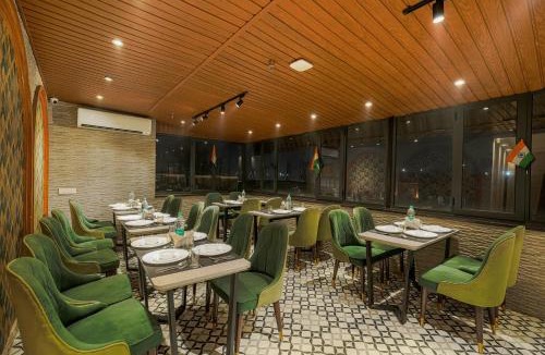 Amritsar Hotel | Hotel Indus-Divine Golden View, Amritsar
