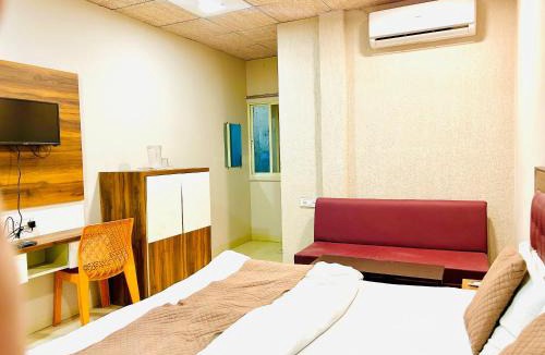 Indore Hotel | Hotel JT