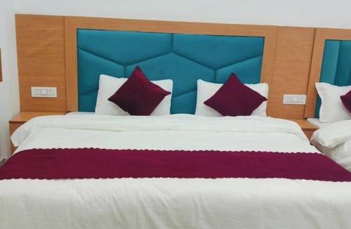 Gobind Dham Hotel | Hotel Kailasha Inn & Restaurant