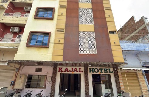 Nathdwara Hotel | HOTEL KAJAL 966O9O1OO6 Just 150mtr from Shreenathji temple