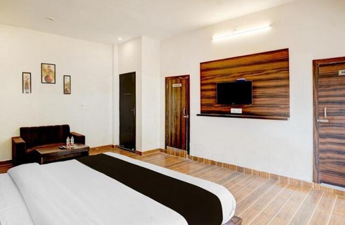 Haldwani Hotel | HoTEL KAMAL VINTAGE