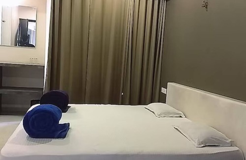 Jaora Hotel | Hotel Karnawat Avenue