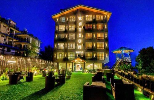Naddi Hotel | Hotel Katson Castle with Sunset View Dharamshala