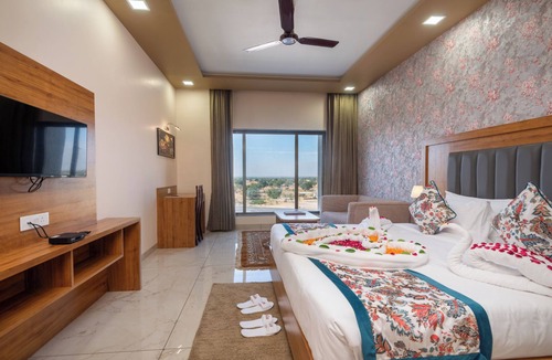 Pachpadra Hotel | Hotel Kaushal Regency - Pure Veg