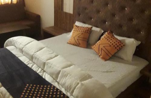 Ahmedabad House | HOTEL KHUSHI PALACE