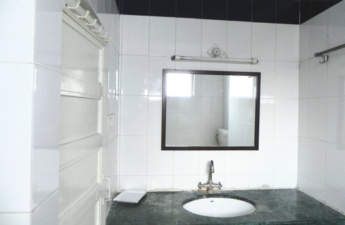 Kota Hotel | Hotel Kishan Kunj
