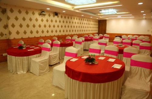 Indore Hotel | Hotel Konark Inn