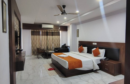 Phulbani Hotel | Hotel KP Salunki
