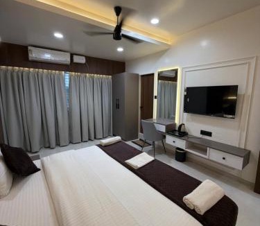 Bhusawal Hotel | Hotel Krishna Leela Lodging and Boarding