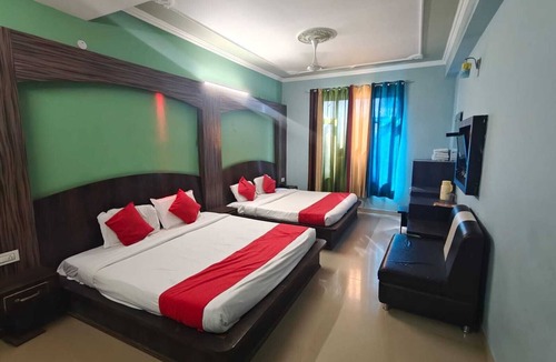 Katra Hotel | Hotel KS International (50 meters from Railway Station)