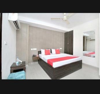 Zirakpur Hotel | Hotel Kuber 7