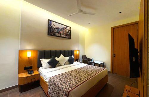 Gwalior Hotel | Hotel Kunadan Courtyard