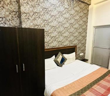 Varanasi House | Hotel Lake View