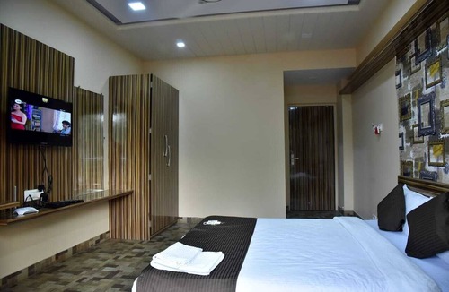 Mahad Hotel | Hotel Landmark Inn