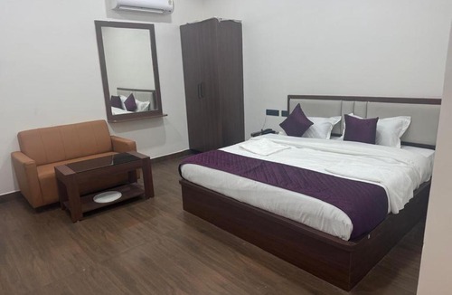 Tenali Hotel | Hotel Lavish Grand