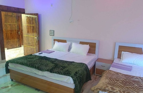 Tikamgarh Hotel | Hotel Leela Palace