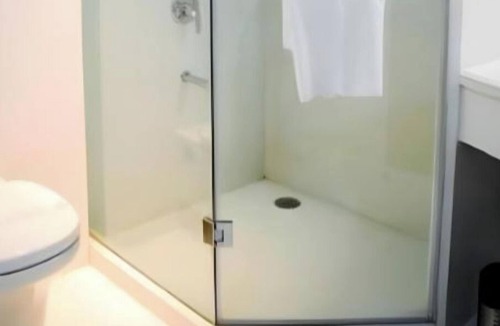 Gomti Nagar Hotel | Hotel Lineage
