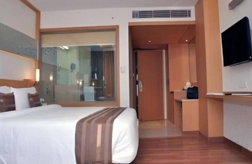 Gomti Nagar Hotel | Hotel Lineage