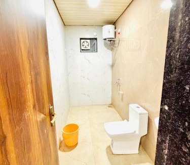 Shri Madhopur Hotel | Hotel Lord krishna