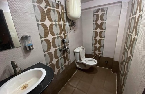 Mathura Hotel | Hotel LR Regency