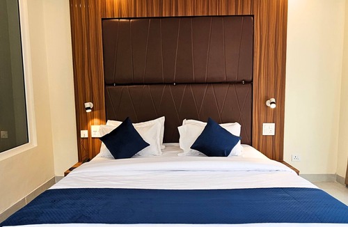 Dharamkot Hotel | Hotel Luxeevista By Navodayans