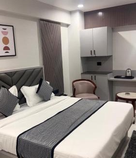 Gandhinagar Hotel | Hotel M S Gold Ganadhinagar