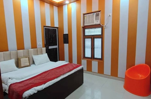Ayodhya Hotel | Hotel Maa Sharda palace