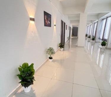 Kapadvanj Hotel | Hotel Madhav Palace