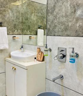 Pithampur Hotel | Hotel Madhur Pithampur