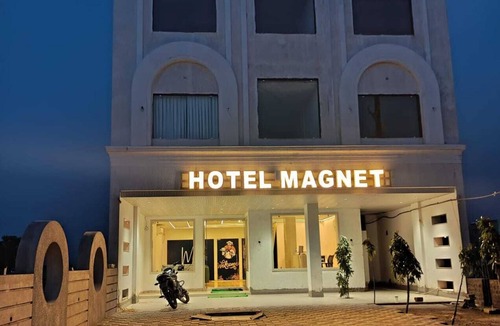 Rau Hotel | Hotel Magnet By Wishotel