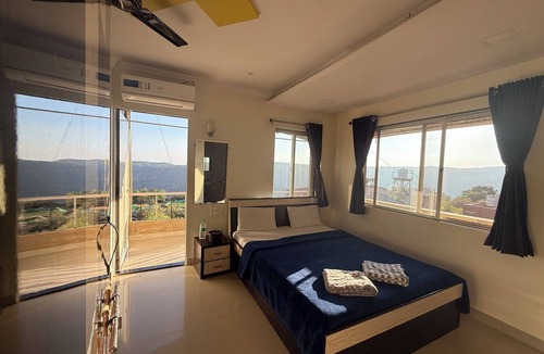 Medha Hotel | Hotel Mahabaleswer Mount View
