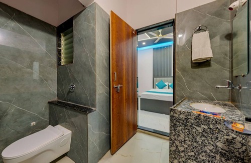 Akalkot Hotel | Hotel Majestic Royal Akkalkot