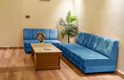 Malkapur Hotel | Hotel Maratha Palace