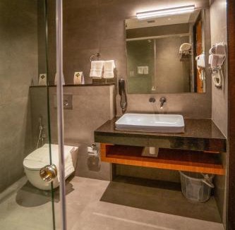 Muvattupuzha Hotel | HOTEL MARIAPARk